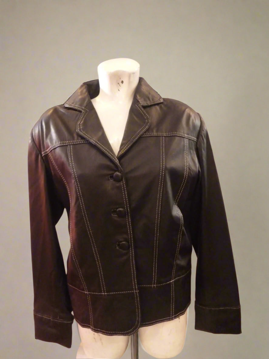 Ladies Leather Jacket – Sleek Black Leather Jacket for Women in Black